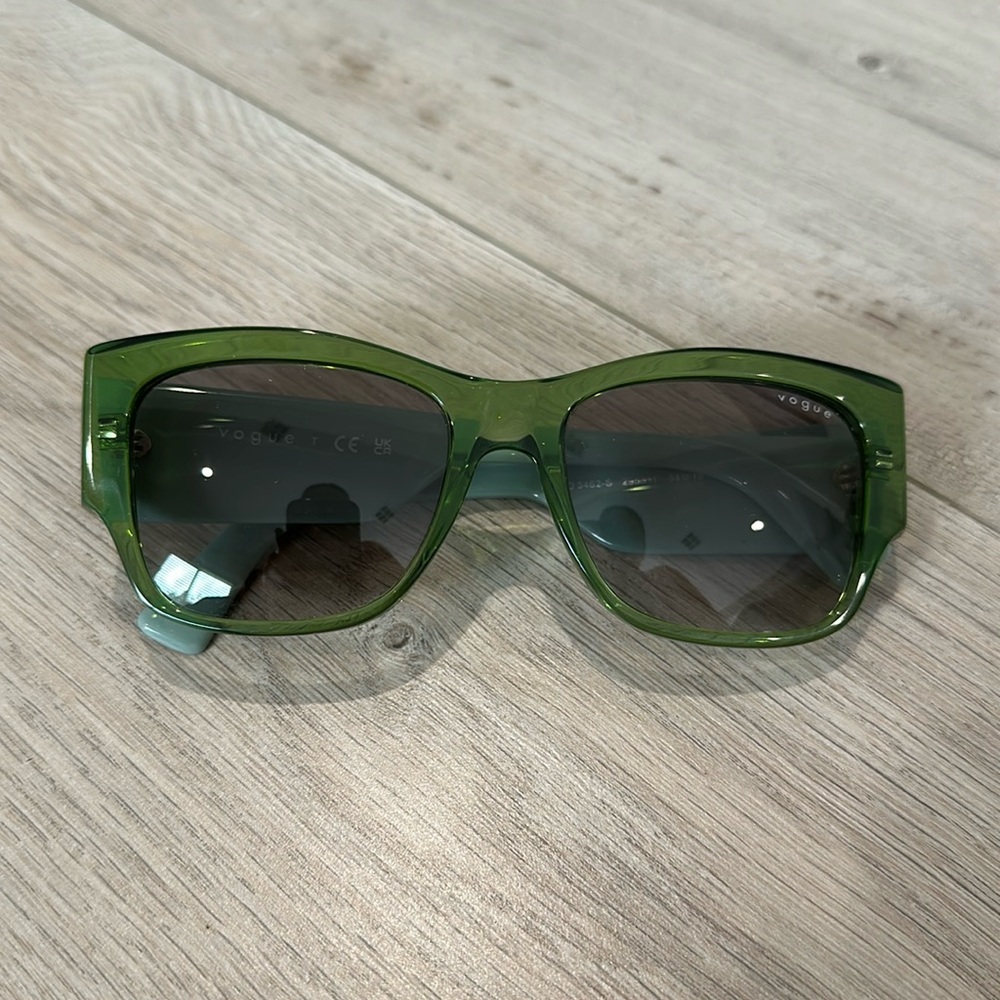 Women’s sunglasses